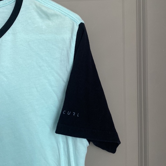 Australian brand - Rip Curl - short sleeve t shirt. Purchased in Australia. - Picture 3 of 3